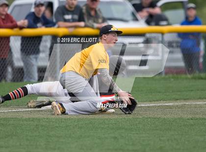 Thumbnail 3 in Rocky Grove vs Maplewood (PIAA D10 2A 1st Round) photogallery.
