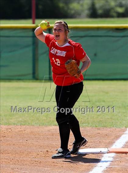 Thumbnail 3 in Tarkington vs Coldspring-Oakhurst photogallery.