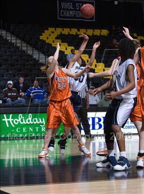 Thumbnail 2 in Franklin vs. Bland (VHSL  A D1 Semifinal) photogallery.