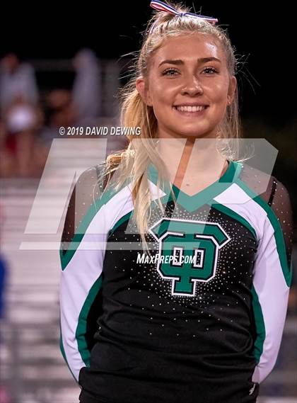 Thumbnail 1 in Saugus @ Thousand Oaks photogallery.
