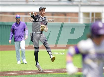 Thumbnail 1 in Melissa vs Alvarado (UIL 4A Area Playoff) photogallery.