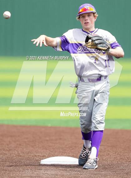 Thumbnail 1 in Melissa vs Alvarado (UIL 4A Area Playoff) photogallery.
