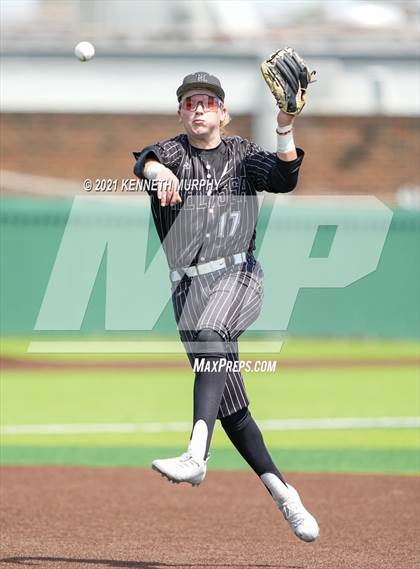 Thumbnail 2 in Melissa vs Alvarado (UIL 4A Area Playoff) photogallery.