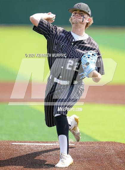 Thumbnail 1 in Melissa vs Alvarado (UIL 4A Area Playoff) photogallery.