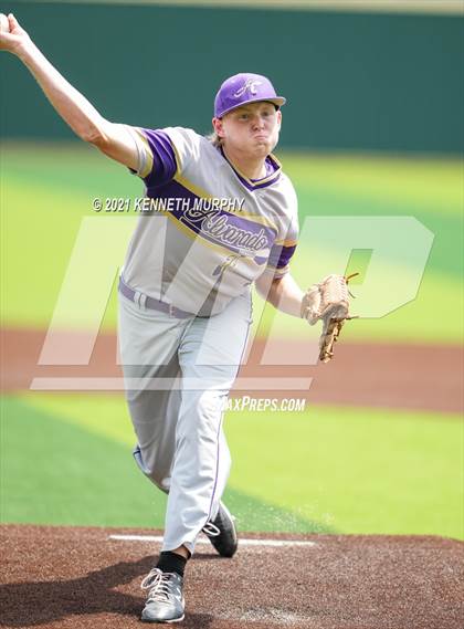 Thumbnail 2 in Melissa vs Alvarado (UIL 4A Area Playoff) photogallery.