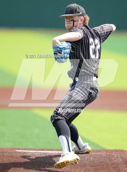 Thumbnail 3 in Melissa vs Alvarado (UIL 4A Area Playoff) photogallery.