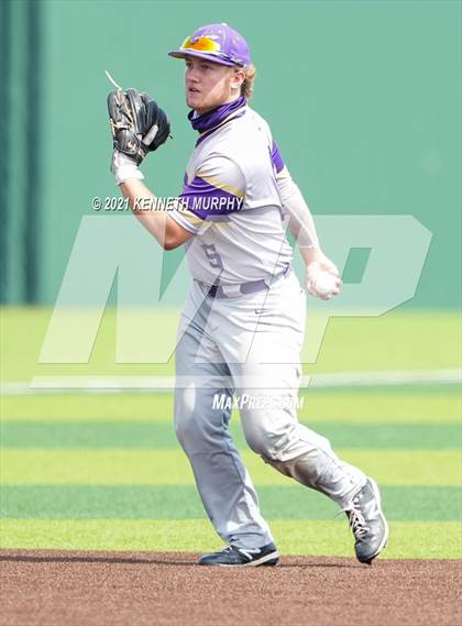 Thumbnail 2 in Melissa vs Alvarado (UIL 4A Area Playoff) photogallery.