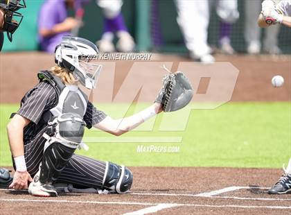 Thumbnail 2 in Melissa vs Alvarado (UIL 4A Area Playoff) photogallery.