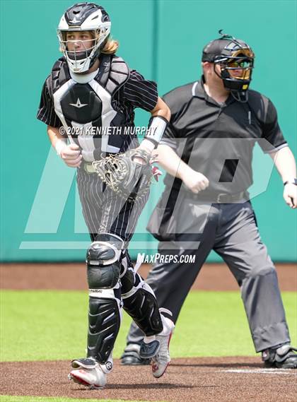 Thumbnail 2 in Melissa vs Alvarado (UIL 4A Area Playoff) photogallery.