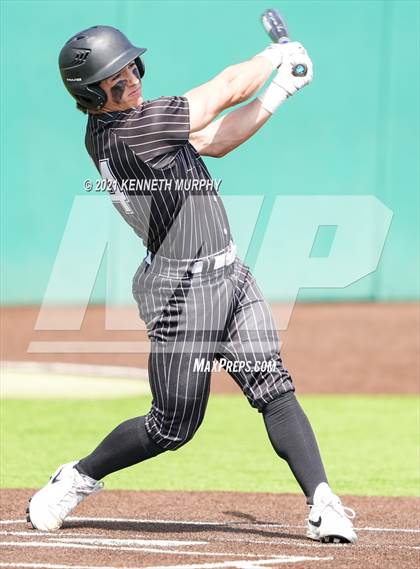 Thumbnail 3 in Melissa vs Alvarado (UIL 4A Area Playoff) photogallery.