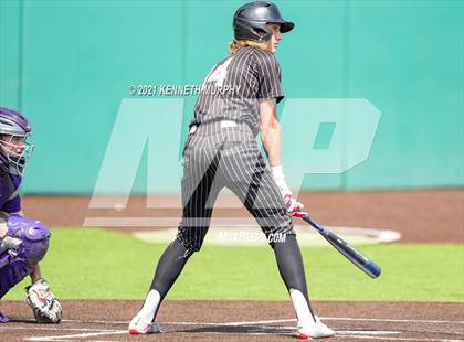 Thumbnail 2 in Melissa vs Alvarado (UIL 4A Area Playoff) photogallery.