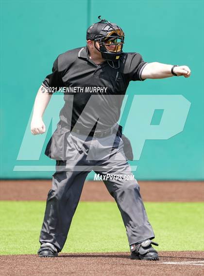 Thumbnail 2 in Melissa vs Alvarado (UIL 4A Area Playoff) photogallery.