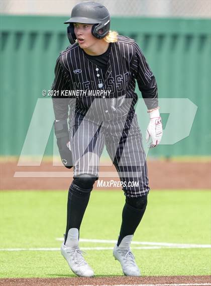 Thumbnail 2 in Melissa vs Alvarado (UIL 4A Area Playoff) photogallery.