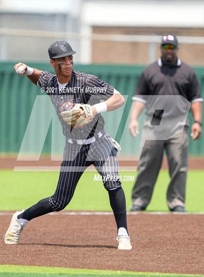 Thumbnail 3 in Melissa vs Alvarado (UIL 4A Area Playoff) photogallery.