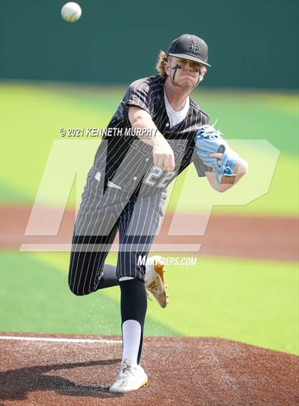 Thumbnail 2 in Melissa vs Alvarado (UIL 4A Area Playoff) photogallery.