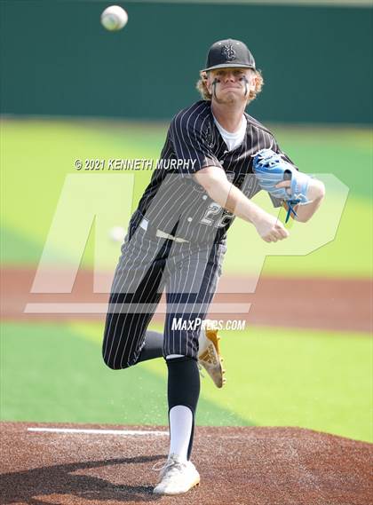 Thumbnail 2 in Melissa vs Alvarado (UIL 4A Area Playoff) photogallery.