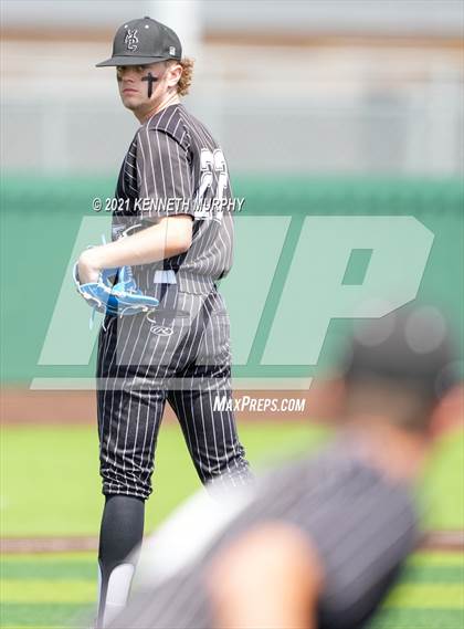 Thumbnail 1 in Melissa vs Alvarado (UIL 4A Area Playoff) photogallery.