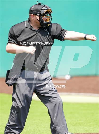 Thumbnail 1 in Melissa vs Alvarado (UIL 4A Area Playoff) photogallery.