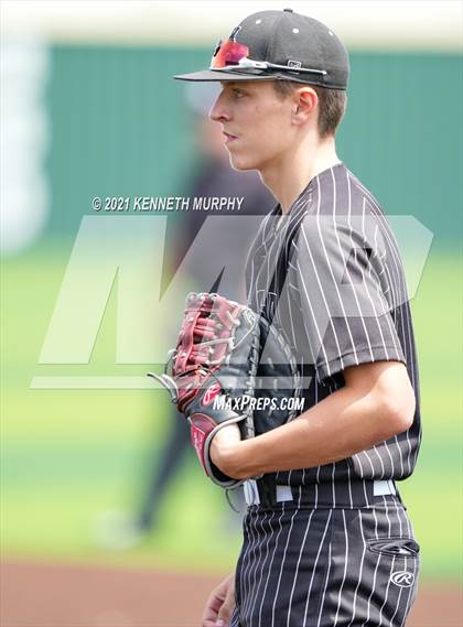Thumbnail 1 in Melissa vs Alvarado (UIL 4A Area Playoff) photogallery.
