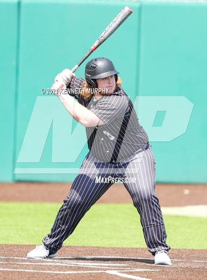 Thumbnail 3 in Melissa vs Alvarado (UIL 4A Area Playoff) photogallery.