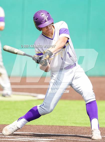 Thumbnail 2 in Melissa vs Alvarado (UIL 4A Area Playoff) photogallery.
