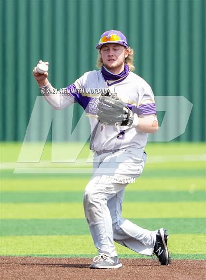 Thumbnail 1 in Melissa vs Alvarado (UIL 4A Area Playoff) photogallery.