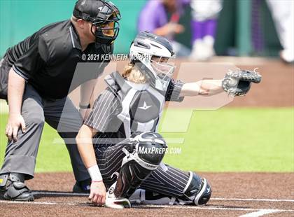 Thumbnail 1 in Melissa vs Alvarado (UIL 4A Area Playoff) photogallery.