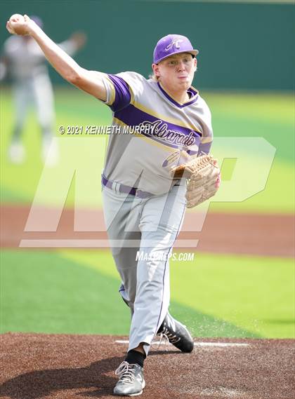 Thumbnail 2 in Melissa vs Alvarado (UIL 4A Area Playoff) photogallery.
