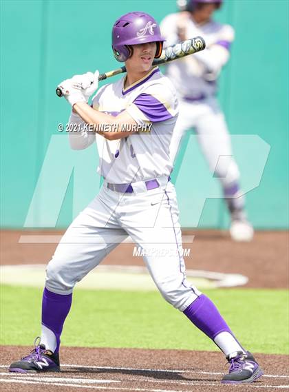 Thumbnail 3 in Melissa vs Alvarado (UIL 4A Area Playoff) photogallery.