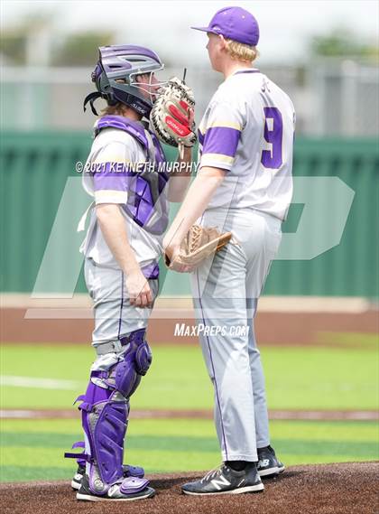 Thumbnail 3 in Melissa vs Alvarado (UIL 4A Area Playoff) photogallery.