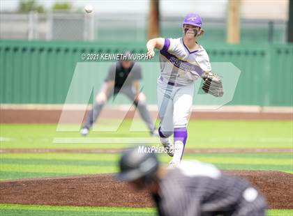 Thumbnail 3 in Melissa vs Alvarado (UIL 4A Area Playoff) photogallery.