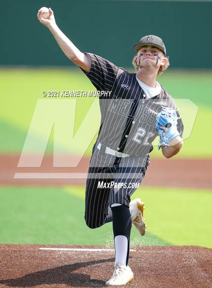 Thumbnail 2 in Melissa vs Alvarado (UIL 4A Area Playoff) photogallery.