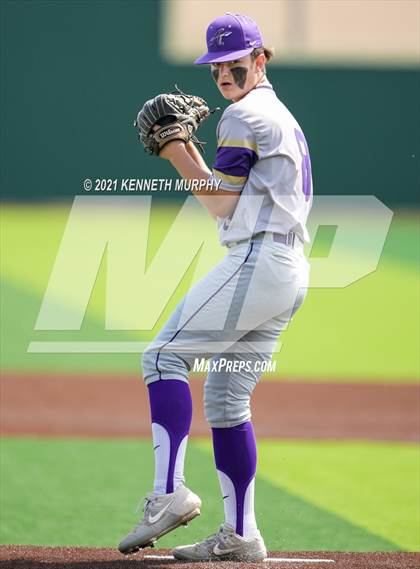 Thumbnail 1 in Melissa vs Alvarado (UIL 4A Area Playoff) photogallery.