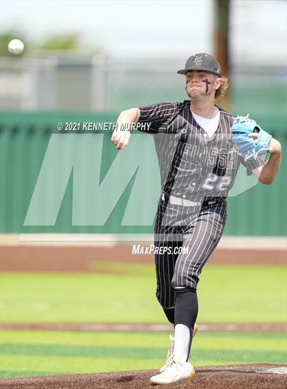 Thumbnail 2 in Melissa vs Alvarado (UIL 4A Area Playoff) photogallery.