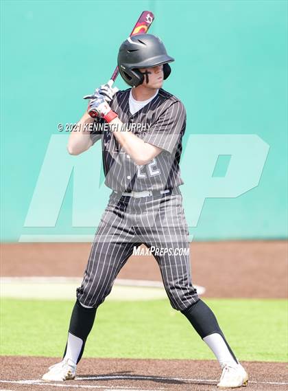Thumbnail 3 in Melissa vs Alvarado (UIL 4A Area Playoff) photogallery.
