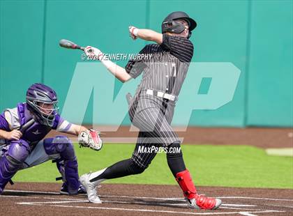 Thumbnail 2 in Melissa vs Alvarado (UIL 4A Area Playoff) photogallery.