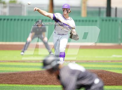 Thumbnail 2 in Melissa vs Alvarado (UIL 4A Area Playoff) photogallery.