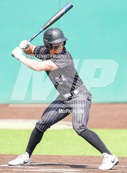 Thumbnail 2 in Melissa vs Alvarado (UIL 4A Area Playoff) photogallery.