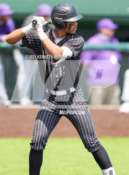 Thumbnail 3 in Melissa vs Alvarado (UIL 4A Area Playoff) photogallery.