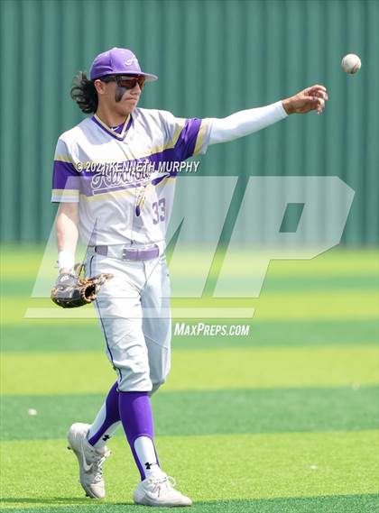 Thumbnail 2 in Melissa vs Alvarado (UIL 4A Area Playoff) photogallery.