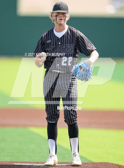 Thumbnail 2 in Melissa vs Alvarado (UIL 4A Area Playoff) photogallery.