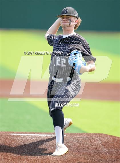Thumbnail 3 in Melissa vs Alvarado (UIL 4A Area Playoff) photogallery.