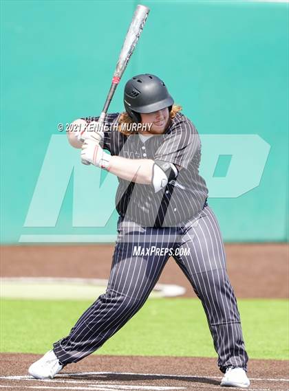 Thumbnail 2 in Melissa vs Alvarado (UIL 4A Area Playoff) photogallery.