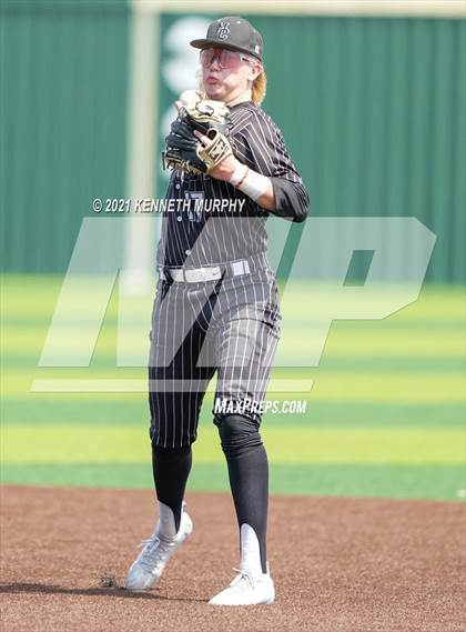 Thumbnail 1 in Melissa vs Alvarado (UIL 4A Area Playoff) photogallery.