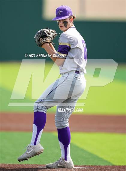 Thumbnail 2 in Melissa vs Alvarado (UIL 4A Area Playoff) photogallery.