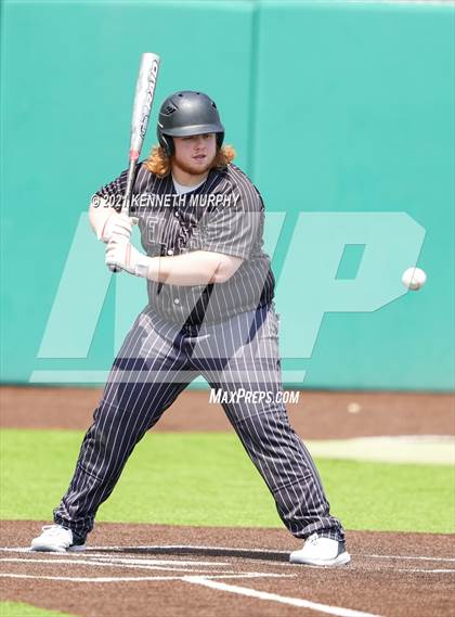 Thumbnail 2 in Melissa vs Alvarado (UIL 4A Area Playoff) photogallery.
