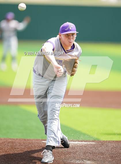 Thumbnail 1 in Melissa vs Alvarado (UIL 4A Area Playoff) photogallery.