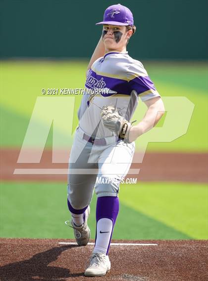 Thumbnail 3 in Melissa vs Alvarado (UIL 4A Area Playoff) photogallery.