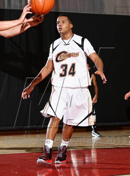 Thumbnail 2 in Vista vs. Cerritos (Charlie Wilkins Memorial Tournament) photogallery.