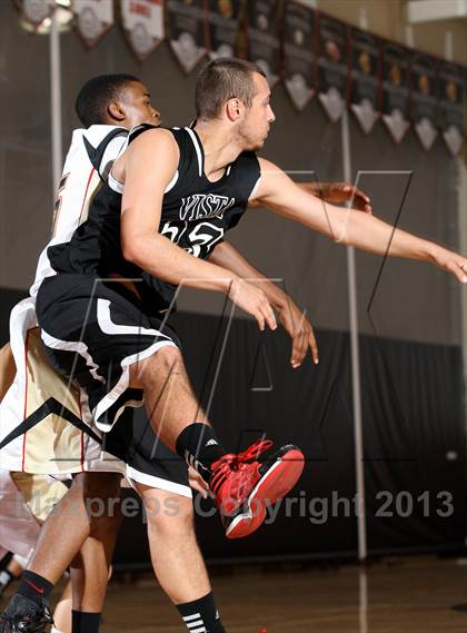 Thumbnail 1 in Vista vs. Cerritos (Charlie Wilkins Memorial Tournament) photogallery.